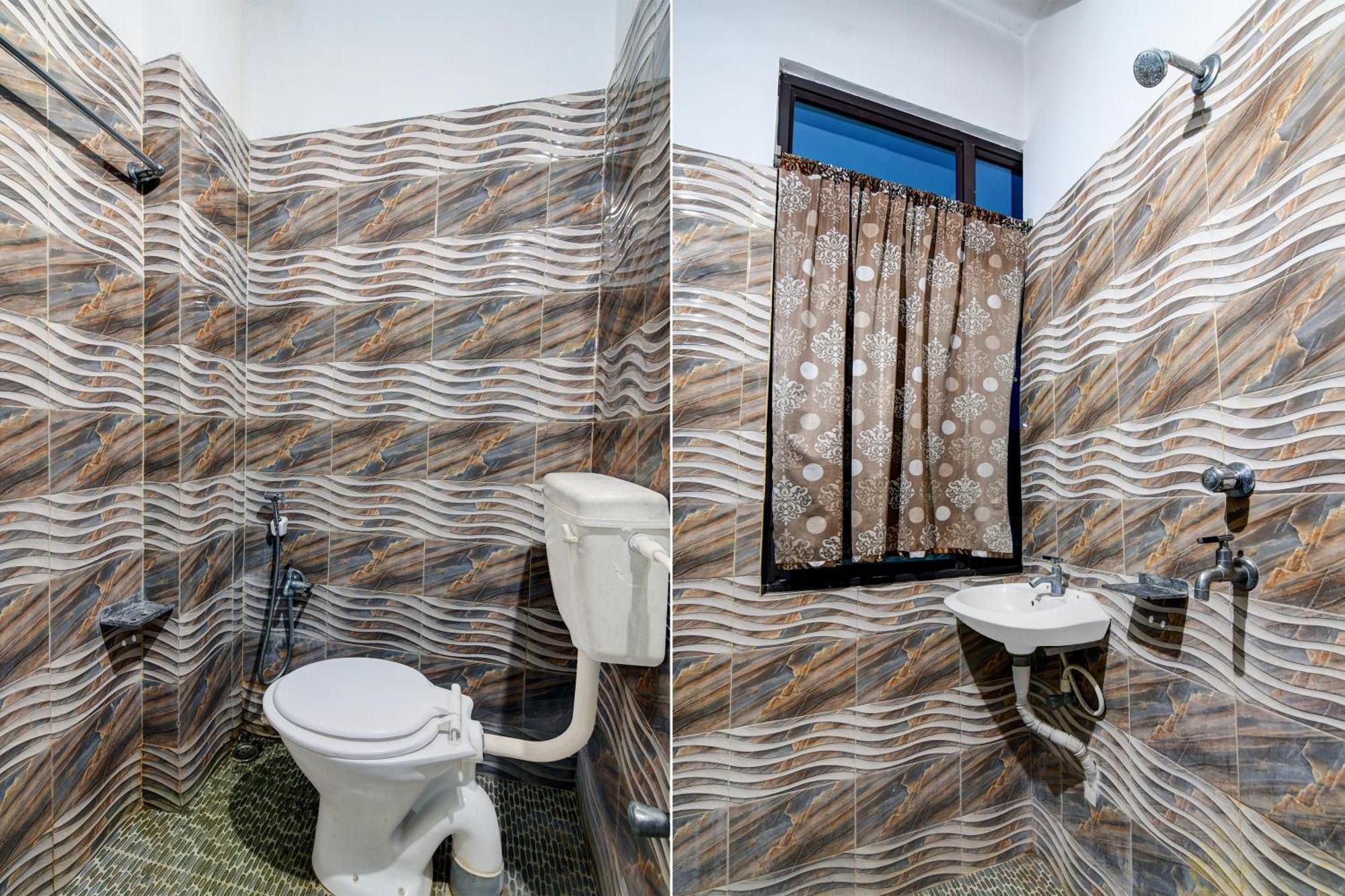 Spot On Ray Palace Hotel Puri Exterior photo